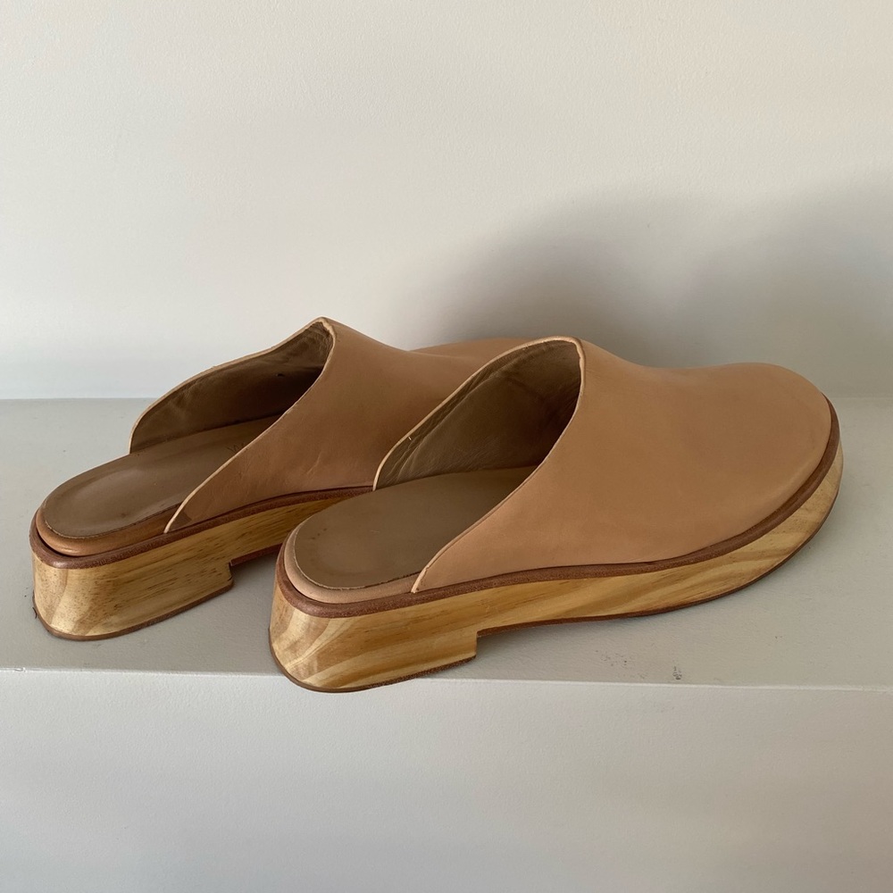 Wal & Pai clogs